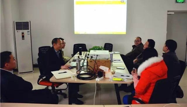 �л�΢��Ԫ�س������ӹ�����ҳ��΢����ҵ������