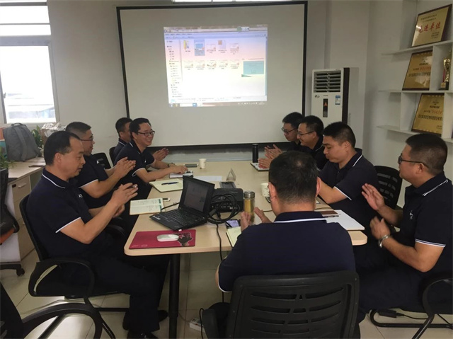 ���ӹ�����ҳ�ӹ�˾�Ĵ���¡�ܽ����Ƭ