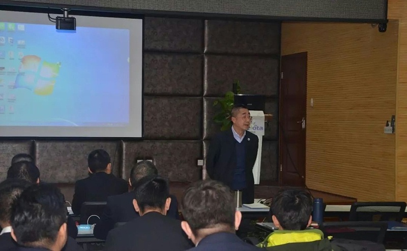 ���ӹ�����ҳ������Ӫ�㱨���