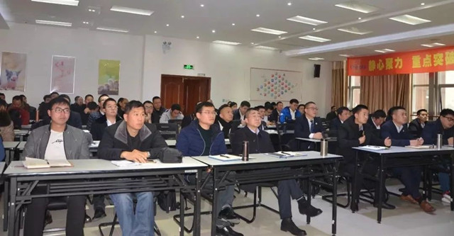 ���ӹ�����ҳ������Ӫ�㱨���